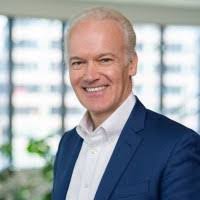 Robert Gans's Instagram, Twitter & Facebook