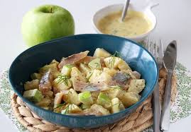 Recette Salade Aux Deux Pommes Et Au Hareng Fume En Video Recette Hareng Fume Recette Salade Hareng