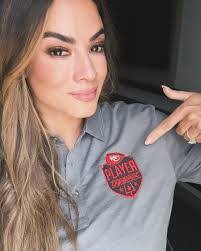 Lorraine Lindsey's Instagram, Twitter & Facebook