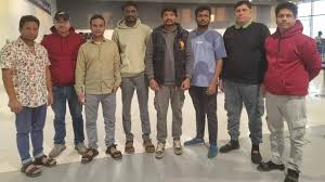 ईरान में फंसे 10 भारतीय नाविक रिहा,जल्द लौटेंगे घर