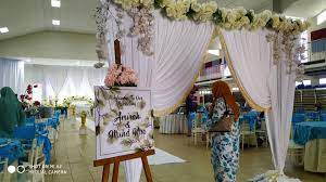 Tempat duduk tun dr mahathir mohamad dan lima lagi jadi kita akan tempatkan semula mereka agar dapat duduk di satu tempat yang berhampiran, katanya pada sidang media selepas perasmian program jom kerja parlimen batu pahat di dewan jubli intan batu pahat hari ini. Fc C Catering Dewan Jubli Intan Batu Pahat Facebook