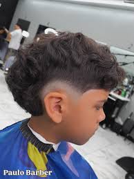 Ahora tuve la visita de uno de los mejores jugadores de la selecta de  fútbol playa Fran Velasquez gracias por visitarnos 👌💈💈