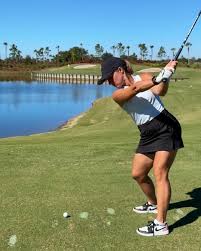 Hanna Ray (@TheHannaRay)