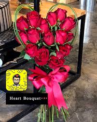 Gifts Flowers هدية المحرق الدمام Happynewyear زواجات رمضان Birthday مسكة عروس توصيل زواج Congratulatio In 2020 Flower Gift Floral Wreath Floral