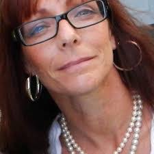 Kimberly Crotts's Instagram, Twitter & Facebook