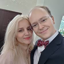 Series with multiple books and significant length?