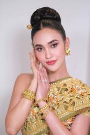 Thank you beautiful girl @kosamak_s for love and support my work  @tml_makeup 💄#hairstyles @srey_nith09