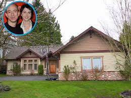 Tuesday, january 28 performing arts center. Check Out The Home Jeff And Mackenzie Bezos Lived In Before The Millions The Blast