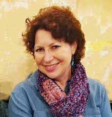 Fleur de Lys: The Iris of Kings