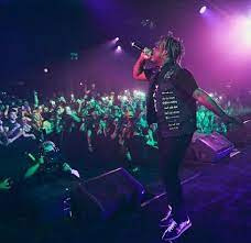 Juice Wrld 999 Fam Concert Aesthetic Purple Aesthetic Dark Purple Aesthetic