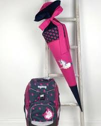 Memphis Punkte By Eva Balasoiu Patterndesigns Com Schultute Schultuten Madchen Und Schulranzen Madchen