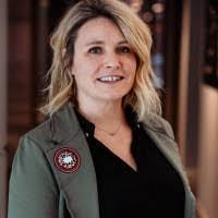 Vanessa Eck's Instagram, Twitter & Facebook