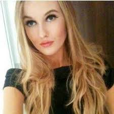 Holly Bright's Instagram, Twitter & Facebook