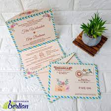 Dalam sebuah undangan pernikahan, ada tiga hal yang harus diperhatikan saat menuliskan isi undangan. Contoh Undangan Resmi Dan Tidak Resmi By Digital Marketing Berlian Invitation Medium