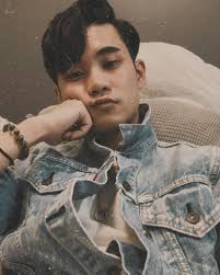 A Li En (@g9_alien) • Instagram photos and videos