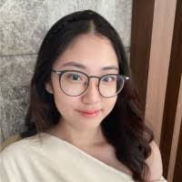 Clarissa Lee's Instagram, Twitter & Facebook