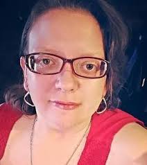 Lynn Cornelison's Instagram, Twitter & Facebook