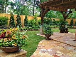 Home And Garden Design Magazine Top 100 Designers Portfoio Texas Traditional Landsca Small Backyard Gardens Small Backyard Landscaping Backyard Garden Design