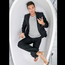 Vadhir derbez 121.2m views discover short videos related to vadhir derbez on tiktok. Vadhir Derbez S Feet Wikifeet Men