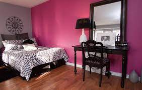 Whether you opt for a dramatic chalkboard wall or softer tones, consider these accent wall color combinations to turn any room into a space you absolutely adore. 5 Colors That Pair Perfectly With Pink