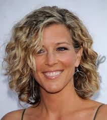 Embracing natural curly hair and self acceptance