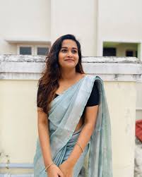 A Die Hard Nayanthara Fan To Replace Vj Chitra As Mullai In Pandian Stores Mokkaengineer News The pandian stores episode guide includes recaps for every episode from every season and a full list of where you can watch episodes online instantly. replace vj chitra as mullai