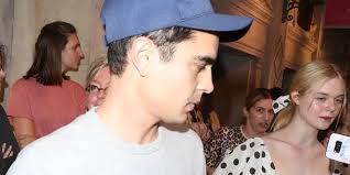 Elle Fanning Joins Boyfriend Max Minghella at 'Fleabag!' Press Night