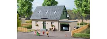 Dazu gehören auhagen gmbh, marienberg/erzgebirge, modellbahnzubehör h0 tt n. Auhagen 11454 Einfamilienhaus Mit Garage Bausatz Spur H0 Online Kaufen Bei Modellbau Hartle