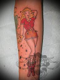 The tattoos were commonly worn by sailors and was adapted as a part of pop culture during the time, which led to their populaity. Ragzrejected Cowgirl Zach Shell Ragz Rejected Refuge Tattoo Sailor Jerry Pin Up Traditional Tattoo