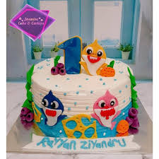 Tips dan cara menghias cake. Jual Dijual Kue Ulang Tahun Baby Shark Mix Fondant Limited Di Lapak Amirmills Bukalapak