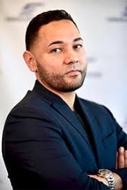 Stream Auto Outlet Staff