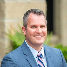 Dustin Comer's Instagram, Twitter & Facebook