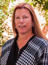 Sandy Lacombe's Instagram, Twitter & Facebook