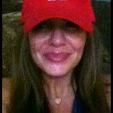 Traci Silva (@2Trayc)