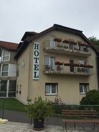 Ein großes angebot an mietwohnungen in bad kösen finden sie bei immobilienscout24. Gutes Hotel Auf Dem Berg Uber Bad Kosen Berghotel Wilhelmsburg Bad Kosen Bewertungen Tripadvisor
