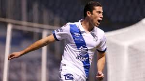 Contact expreso internacional ormeño on messenger. La Evolucion De Santiago Ormeno De Jugar Poco En Mexico A Candidato A Delantero De Peru