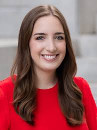 Elizabeth Snipes's Instagram, Twitter & Facebook