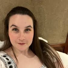 Ashley Altman's Instagram, Twitter & Facebook