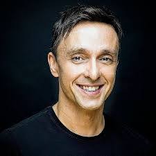 Armando Pita's Instagram, Twitter & Facebook