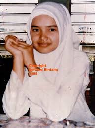 Dato' sri siti nurhaliza binti tarudin ssap, dimp, jsm, sap, pmp, aap (jawi: Koleksi Foto Siti Nurhaliza Zaman Kecil Dan Remaja Yang Ramai Tak Pernah Lihat Iluminasi