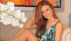 Here is one more amazing instagram model. Sara Uribe Video El Sensual Baile De Sara Uribe Que Dejo Sorprendido A Mas De Un Fan Tendencias Caracol Radio