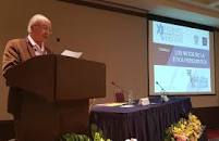 Resultado de imagen para "Libro recopila 100 dosis para el buen periodista de Javier Darío Restrepo"