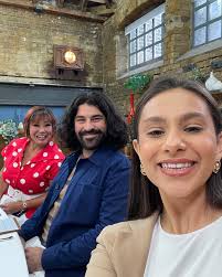 I'm ready for exciting, bold and daring flavours! Tomorrow night  @terri.food @nickrapsoncooks @vanessa.dsouza @matthew_samuels1 (  @cassidyskitchenn ) cook for a place in the semi-finals 🤩 It was a  pleasure and a joy