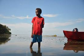 Yeah they see that they are sinking. Lost At Sea The Race Against Time To Save The Carteret Islands From Climate Change Abc News Australian Broadcasting Corporation