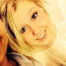 Kaitlyn Dempsey's Instagram, Twitter & Facebook