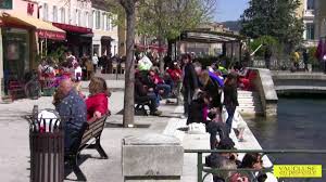 Check spelling or type a new query. L Isle Sur La Sorgue Capitale De La Brocante Et Des Antiquaires Youtube