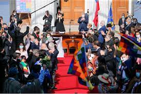 La convención que estará compuesta por 155 miembros electos, tendrá 9 meses para presentar un nuevo texto constitucional, pudiendo ser ampliado por 3 meses más, en una sola oportunidad. 6fbox Yjxo2obm