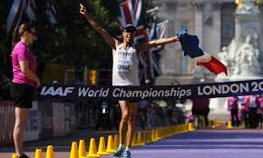 Yohann diniz of france competes in the 50km race walk final on friday. Yohann Diniz Dominates 50km Race Walk In London Aw