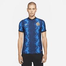 Jun 17, 2021 · inter defender stefan de vrij feels that the effect of playing in serie a has been a positive one, and that he is entering his best period as a player. Inter Milan 2021 22 Match Home Men S Nike Dri Fit Adv Football Shirt Nike Ae