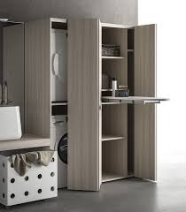 Kompakter Schrank Mit Waschmaschine Waschetrockner Und Eingebautem Bugelbrett Badezimmer Wasche Schrank Waschmaschine Schrank